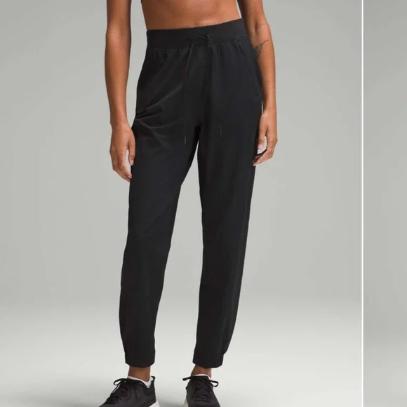 Lululemon // NWOT License to Train High-Rise Pant
Black - Picture 2 of 5